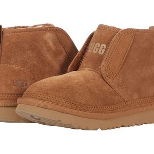 BRAND NEW Ugg Neumel Ez-Fit Toddler, Size 8T